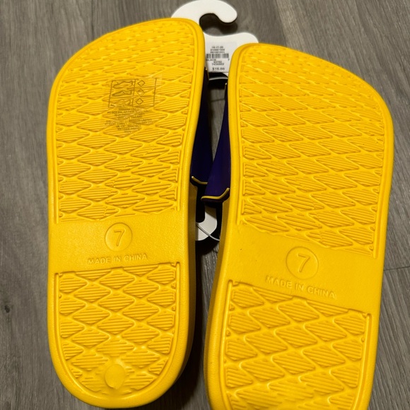 NBA Lakers slide / size available / US 8/9/10 - Picture 2 of 2